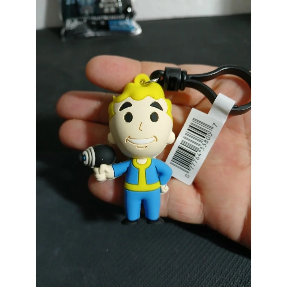 Bestheda Fallout Vault Boy with Gun Key Chain Clip Blind Bag Series 1 Monogram